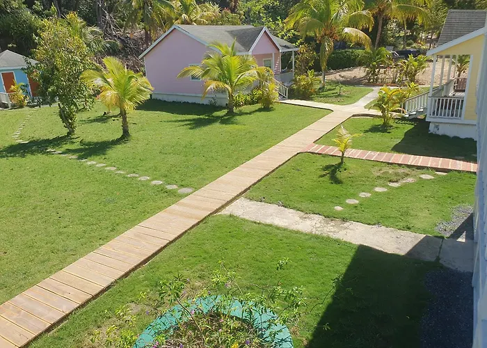 Sweecret Retreat Roatan